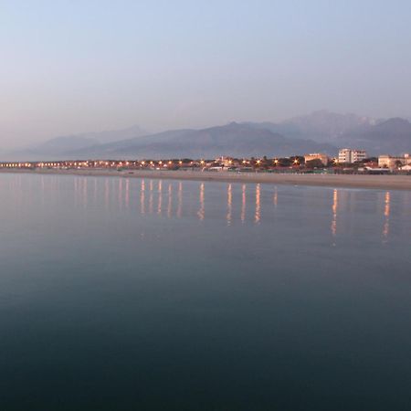 Hotel Azzurra Marina di Pietrasanta Zewnętrze zdjęcie